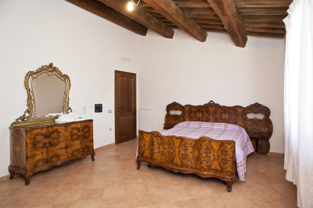 Agriturismo Villaggio Green Монтефалко Стая снимка
