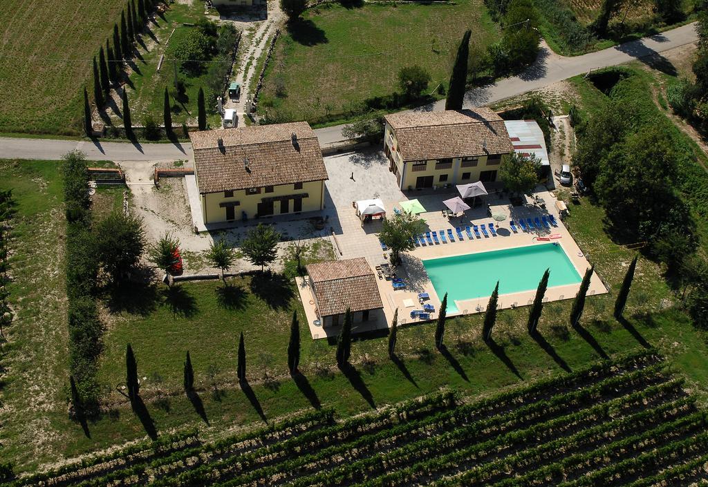 Agriturismo Villaggio Green Монтефалко Стая снимка